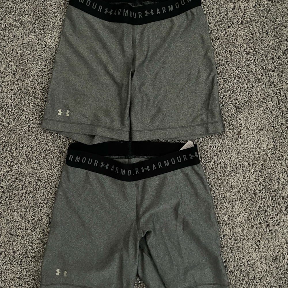 Women’s small Under Armour compression shorts
